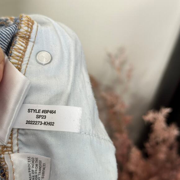 J. CREW 2023 Slim Wide Leg Jean in Lakeshore Wash Sz 29 {3R47} - Picture 7 of 7